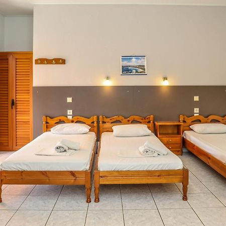 Ftelia Studios Skiathos-stad Buitenkant foto
