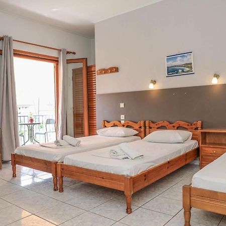 Ftelia Studios Skiathos-stad Buitenkant foto