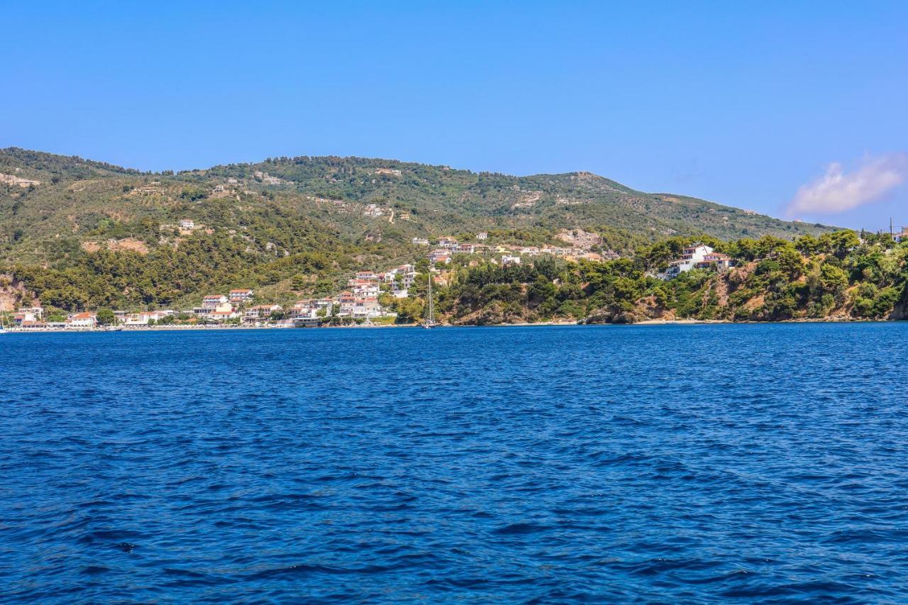 Ftelia Studios Skiathos-stad Buitenkant foto