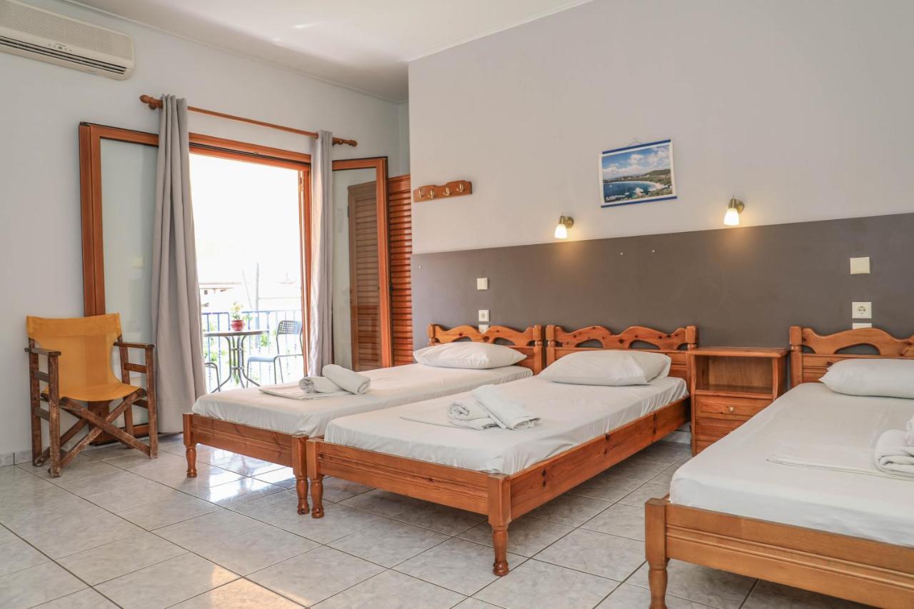 Ftelia Studios Skiathos-stad Buitenkant foto